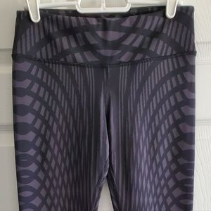 ALO Yoga Patterned Leggings